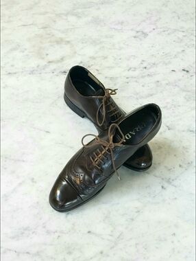 Prada Women's Dark Brown Oxfords/Brogues Sz 37 1/2 Vintage -- Needs Partial Sole